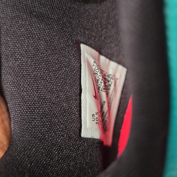 Nike LeBron 9 Low - Picture 10 of 11